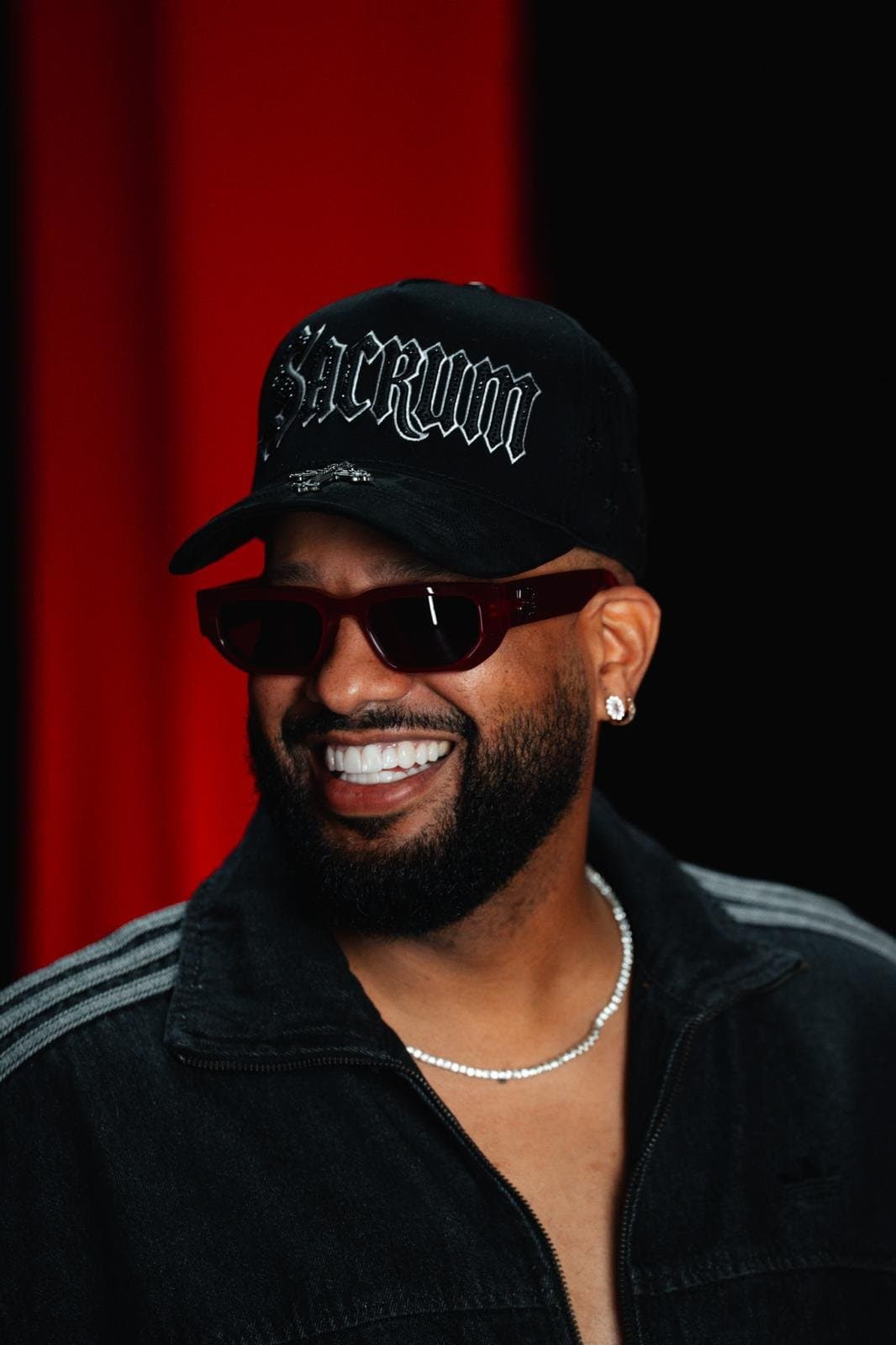 Imagen para: Randy Nota Loca y Dei V iluminan el pop latino con su nuevo hit "Blackout"