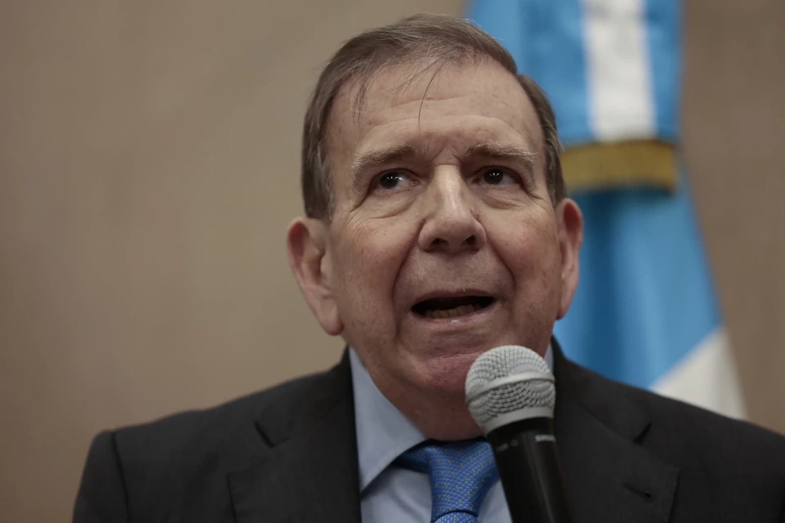 Imagen para: González Urrutia exige salarios dignos: el futuro del mercado laboral venezolano