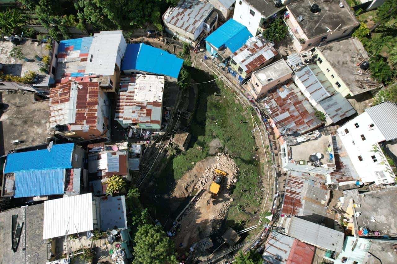 Abinader promete intervención en Los Platanitos para poner fin a décadas de zozobra por inundaciones